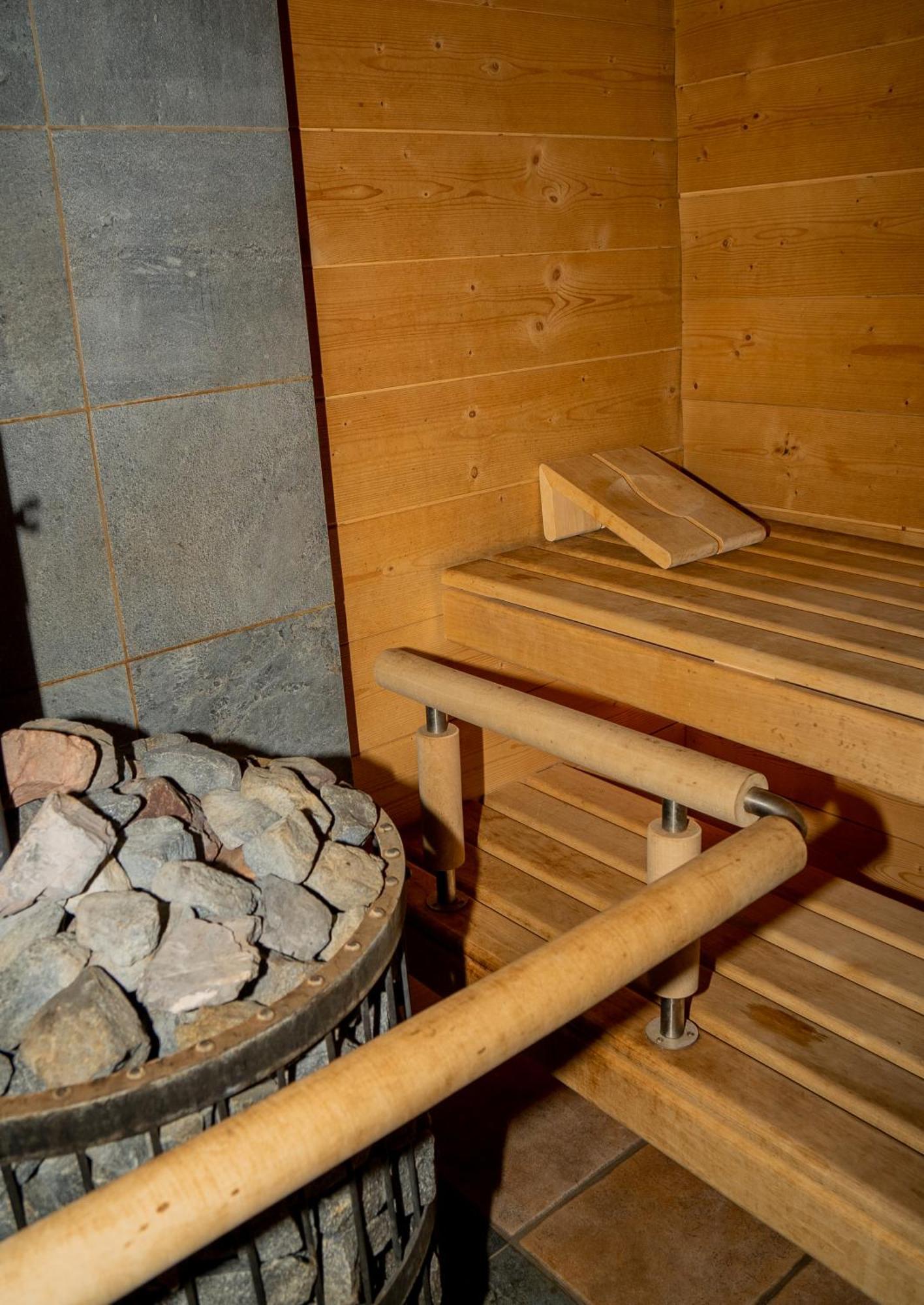 Doodle'S Amazing Chalet -Walensee - Flumserberg - Churfirsten - Heidiland - Pool - Sauna 몰스 외부 사진